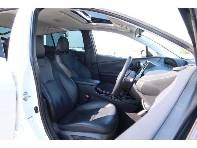 プリウス Ａプレミアム　寒冷地仕様　禁煙車　モデリスタエアロ　モデリスタホイール　サンルーフ　本革シート　９型ナビ　パノラミックビュー　ＵＳＢ　ＥＴＣ　レーダークルーズ　クリアランスソナー　オートハイビーム　安全装備搭載（25枚目）