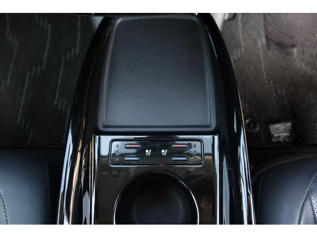 プリウス Ａプレミアム　寒冷地仕様　禁煙車　モデリスタエアロ　モデリスタホイール　サンルーフ　本革シート　９型ナビ　パノラミックビュー　ＵＳＢ　ＥＴＣ　レーダークルーズ　クリアランスソナー　オートハイビーム　安全装備搭載（51枚目）