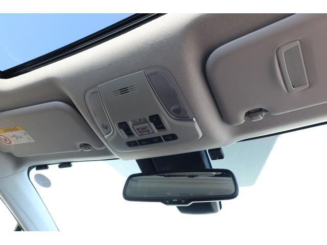 プリウス Ａプレミアム　寒冷地仕様　禁煙車　モデリスタエアロ　モデリスタホイール　サンルーフ　本革シート　９型ナビ　パノラミックビュー　ＵＳＢ　ＥＴＣ　レーダークルーズ　クリアランスソナー　オートハイビーム　安全装備搭載（54枚目）