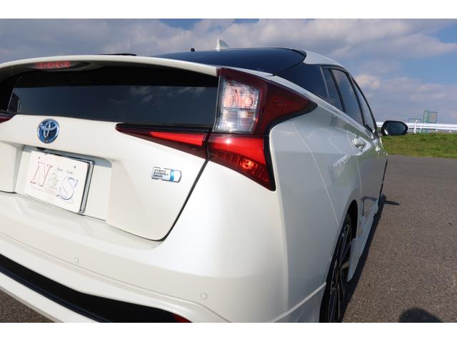 プリウス Ａプレミアム　寒冷地仕様　禁煙車　モデリスタエアロ　モデリスタホイール　サンルーフ　本革シート　９型ナビ　パノラミックビュー　ＵＳＢ　ＥＴＣ　レーダークルーズ　クリアランスソナー　オートハイビーム　安全装備搭載（58枚目）