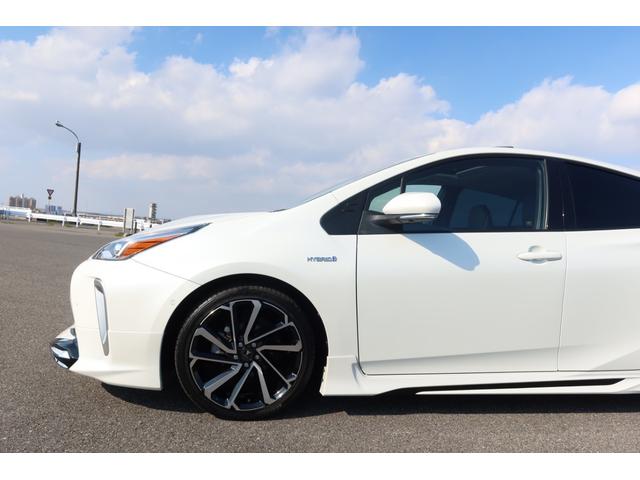 プリウス Ａプレミアム　寒冷地仕様　禁煙車　モデリスタエアロ　モデリスタホイール　サンルーフ　本革シート　９型ナビ　パノラミックビュー　ＵＳＢ　ＥＴＣ　レーダークルーズ　クリアランスソナー　オートハイビーム　安全装備搭載（63枚目）