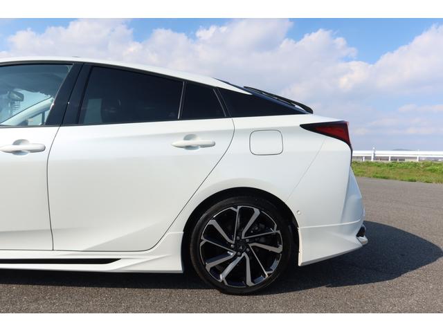 プリウス Ａプレミアム　寒冷地仕様　禁煙車　モデリスタエアロ　モデリスタホイール　サンルーフ　本革シート　９型ナビ　パノラミックビュー　ＵＳＢ　ＥＴＣ　レーダークルーズ　クリアランスソナー　オートハイビーム　安全装備搭載（64枚目）