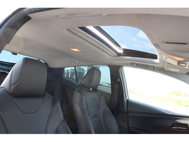 プリウス Ａプレミアム　モデリスタエアロ　ＴＥＩＮ車高調　ＲＡＹＳ１８ｉｎホイール　サンルーフ　本革シート　前後ドライブレコーダー　９型ナビ　ＥＴＣ　パノラミックビュー　レーダークルーズ　クリアランスソナー　オートハイビーム（23枚目）