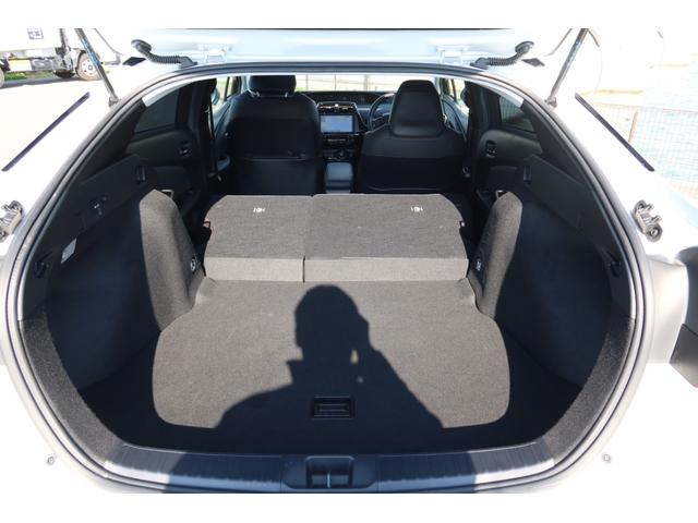 プリウス Ａプレミアム　モデリスタエアロ　ＴＥＩＮ車高調　ＲＡＹＳ１８ｉｎホイール　サンルーフ　本革シート　前後ドライブレコーダー　９型ナビ　ＥＴＣ　パノラミックビュー　レーダークルーズ　クリアランスソナー　オートハイビーム（32枚目）