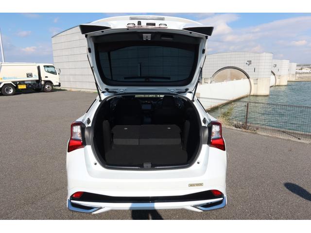 プリウス Ａプレミアム　モデリスタエアロ　ＴＥＩＮ車高調　ＲＡＹＳ１８ｉｎホイール　サンルーフ　本革シート　前後ドライブレコーダー　９型ナビ　ＥＴＣ　パノラミックビュー　レーダークルーズ　クリアランスソナー　オートハイビーム（33枚目）