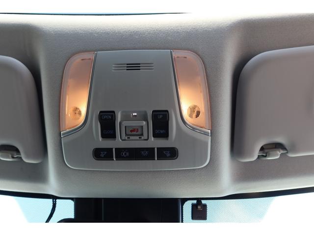 プリウス Ａプレミアム　モデリスタエアロ　ＴＥＩＮ車高調　ＲＡＹＳ１８ｉｎホイール　サンルーフ　本革シート　前後ドライブレコーダー　９型ナビ　ＥＴＣ　パノラミックビュー　レーダークルーズ　クリアランスソナー　オートハイビーム（38枚目）