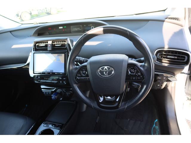 プリウス Ａプレミアム　モデリスタエアロ　ＴＥＩＮ車高調　ＲＡＹＳ１８ｉｎホイール　サンルーフ　本革シート　前後ドライブレコーダー　９型ナビ　ＥＴＣ　パノラミックビュー　レーダークルーズ　クリアランスソナー　オートハイビーム（40枚目）