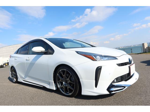 プリウス Ａプレミアム　モデリスタエアロ　ＴＥＩＮ車高調　ＲＡＹＳ１８ｉｎホイール　サンルーフ　本革シート　前後ドライブレコーダー　９型ナビ　ＥＴＣ　パノラミックビュー　レーダークルーズ　クリアランスソナー　オートハイビーム（68枚目）
