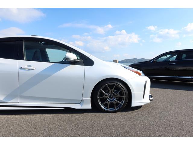 プリウス Ａプレミアム　モデリスタエアロ　ＴＥＩＮ車高調　ＲＡＹＳ１８ｉｎホイール　サンルーフ　本革シート　前後ドライブレコーダー　９型ナビ　ＥＴＣ　パノラミックビュー　レーダークルーズ　クリアランスソナー　オートハイビーム（70枚目）