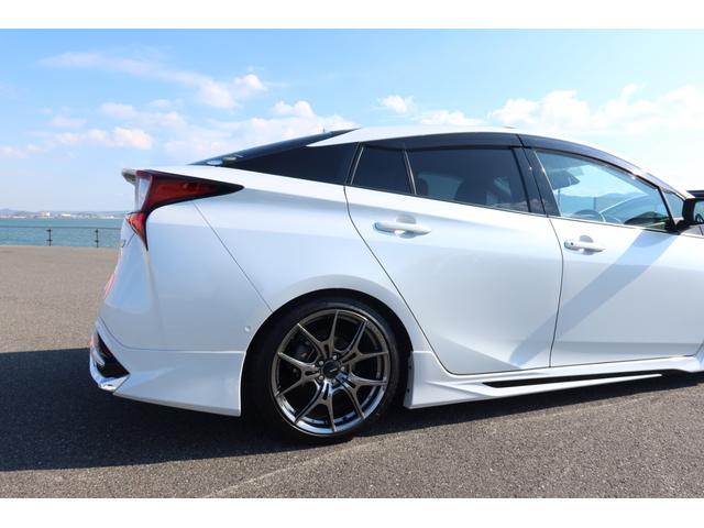 プリウス Ａプレミアム　モデリスタエアロ　ＴＥＩＮ車高調　ＲＡＹＳ１８ｉｎホイール　サンルーフ　本革シート　前後ドライブレコーダー　９型ナビ　ＥＴＣ　パノラミックビュー　レーダークルーズ　クリアランスソナー　オートハイビーム（71枚目）