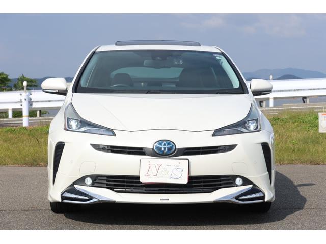 プリウス Aプレミアム 禁煙車 限定BBS19inホイール モデリスタエアロ サンルーフ 本革シート 9型ナビ バックカメラ ETC 前後ドライブレコーダー レーダークルーズ クリアランスソナー オートハイビーム 安全装備(3枚目)