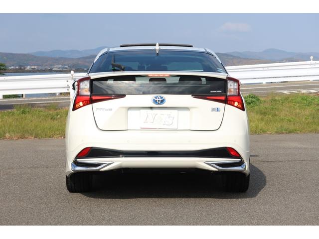 プリウス Aプレミアム 禁煙車 限定BBS19inホイール モデリスタエアロ サンルーフ 本革シート 9型ナビ バックカメラ ETC 前後ドライブレコーダー レーダークルーズ クリアランスソナー オートハイビーム 安全装備(9枚目)