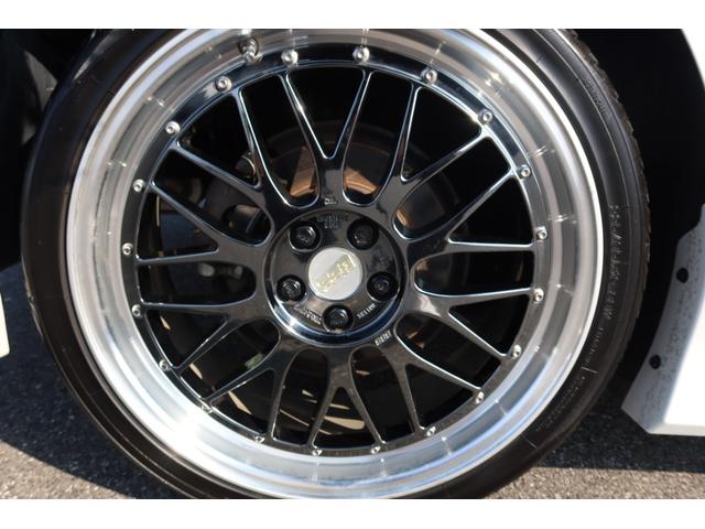 プリウス Aプレミアム 禁煙車 限定BBS19inホイール モデリスタエアロ サンルーフ 本革シート 9型ナビ バックカメラ ETC 前後ドライブレコーダー レーダークルーズ クリアランスソナー オートハイビーム 安全装備(25枚目)