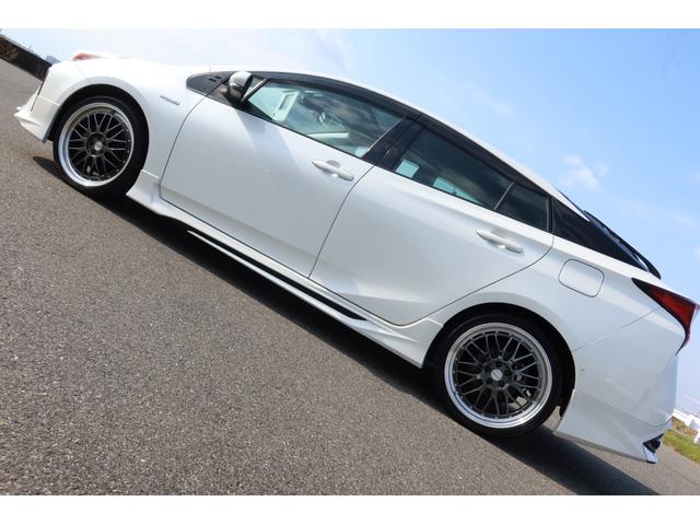 プリウス Aプレミアム 禁煙車 限定BBS19inホイール モデリスタエアロ サンルーフ 本革シート 9型ナビ バックカメラ ETC 前後ドライブレコーダー レーダークルーズ クリアランスソナー オートハイビーム 安全装備(65枚目)