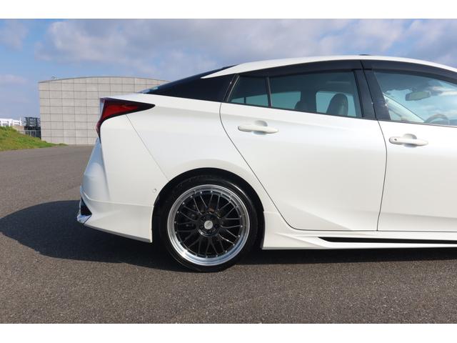 プリウス Aプレミアム 禁煙車 限定BBS19inホイール モデリスタエアロ サンルーフ 本革シート 9型ナビ バックカメラ ETC 前後ドライブレコーダー レーダークルーズ クリアランスソナー オートハイビーム 安全装備(71枚目)