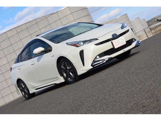 プリウス Ａプレミアム　モデリスタエアロ　サンルーフ　本革シート　前後ドライブレコーダー　ツーリングホイール　９型ナビ　バックカメラ　ＥＴＣ　レーダークルーズ　オートハイビーム　クリアランスソナー　ＰＣＳ　安全装備搭載（7枚目）
