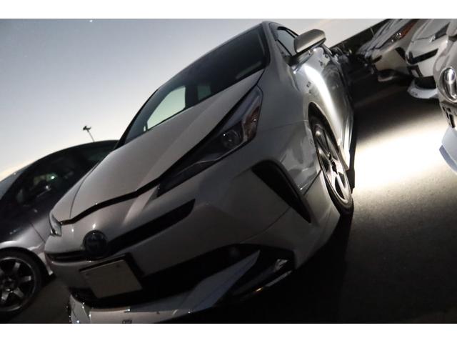 プリウス Ａプレミアム　モデリスタエアロ　サンルーフ　本革シート　前後ドライブレコーダー　ツーリングホイール　９型ナビ　バックカメラ　ＥＴＣ　レーダークルーズ　オートハイビーム　クリアランスソナー　ＰＣＳ　安全装備搭載（30枚目）