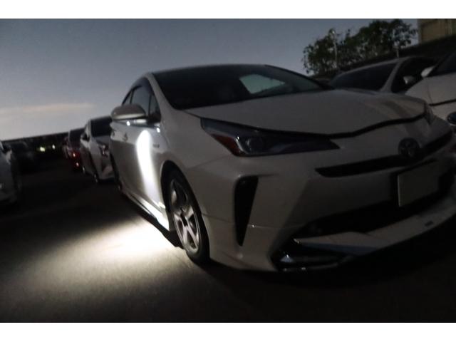 プリウス Ａプレミアム　モデリスタエアロ　サンルーフ　本革シート　前後ドライブレコーダー　ツーリングホイール　９型ナビ　バックカメラ　ＥＴＣ　レーダークルーズ　オートハイビーム　クリアランスソナー　ＰＣＳ　安全装備搭載（31枚目）