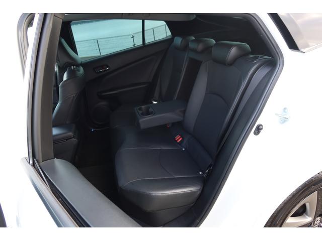 プリウス Ａプレミアム　モデリスタエアロ　サンルーフ　本革シート　前後ドライブレコーダー　ツーリングホイール　９型ナビ　バックカメラ　ＥＴＣ　レーダークルーズ　オートハイビーム　クリアランスソナー　ＰＣＳ　安全装備搭載（41枚目）