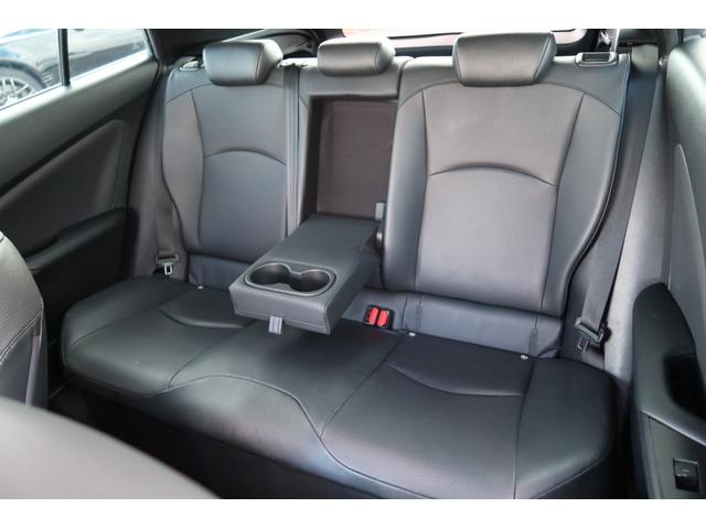 プリウス Ａプレミアム　モデリスタエアロ　サンルーフ　本革シート　前後ドライブレコーダー　ツーリングホイール　９型ナビ　バックカメラ　ＥＴＣ　レーダークルーズ　オートハイビーム　クリアランスソナー　ＰＣＳ　安全装備搭載（42枚目）