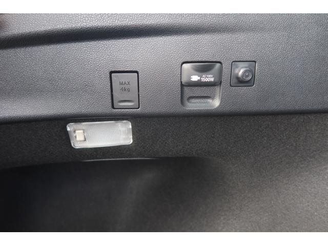 プリウス Ａプレミアム　モデリスタエアロ　サンルーフ　本革シート　前後ドライブレコーダー　ツーリングホイール　９型ナビ　バックカメラ　ＥＴＣ　レーダークルーズ　オートハイビーム　クリアランスソナー　ＰＣＳ　安全装備搭載（44枚目）