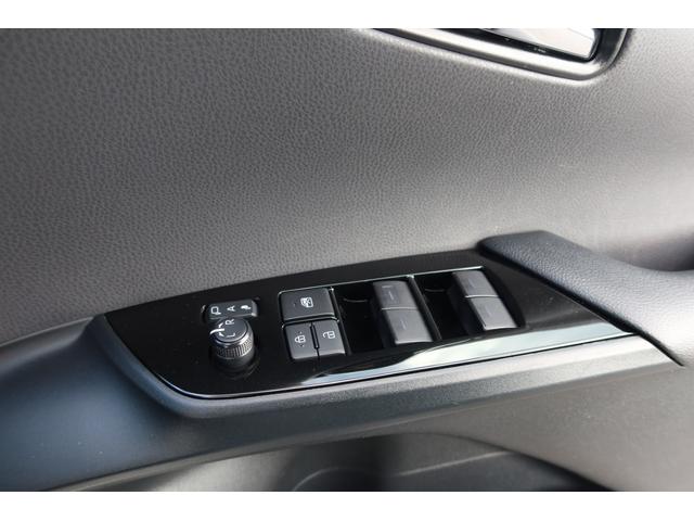 プリウス Ａプレミアム　モデリスタエアロ　サンルーフ　本革シート　前後ドライブレコーダー　ツーリングホイール　９型ナビ　バックカメラ　ＥＴＣ　レーダークルーズ　オートハイビーム　クリアランスソナー　ＰＣＳ　安全装備搭載（47枚目）