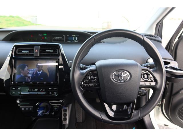 プリウス Ａプレミアム　モデリスタエアロ　サンルーフ　本革シート　前後ドライブレコーダー　ツーリングホイール　９型ナビ　バックカメラ　ＥＴＣ　レーダークルーズ　オートハイビーム　クリアランスソナー　ＰＣＳ　安全装備搭載（54枚目）