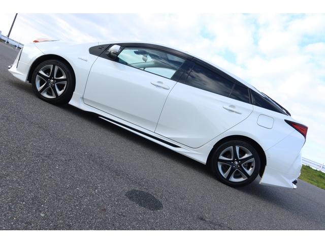 プリウス Ａプレミアム　モデリスタエアロ　サンルーフ　本革シート　前後ドライブレコーダー　ツーリングホイール　９型ナビ　バックカメラ　ＥＴＣ　レーダークルーズ　オートハイビーム　クリアランスソナー　ＰＣＳ　安全装備搭載（72枚目）