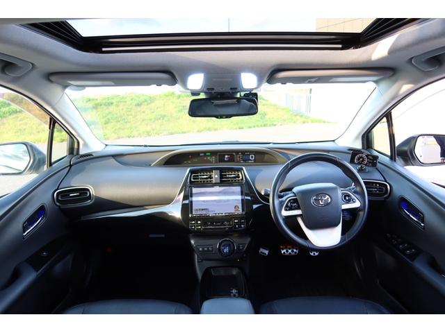 プリウス Ａプレミアム　モデリスタエアロ　ＡＬＰＩＮＥ９型ナビ　後席モニター　本革シート　レーダー探知機　ドライブレコーダー　サンルーフ　社外マフラー　レーダークルーズ　オートハイビーム　クリアランスソナー　安全装備搭載（22枚目）