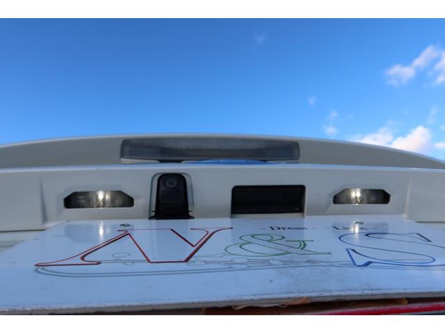 プリウス Ａプレミアム　モデリスタエアロ　ＡＬＰＩＮＥ９型ナビ　後席モニター　本革シート　レーダー探知機　ドライブレコーダー　サンルーフ　社外マフラー　レーダークルーズ　オートハイビーム　クリアランスソナー　安全装備搭載（48枚目）