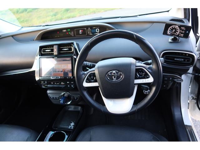 プリウス Ａプレミアム　モデリスタエアロ　ＡＬＰＩＮＥ９型ナビ　後席モニター　本革シート　レーダー探知機　ドライブレコーダー　サンルーフ　社外マフラー　レーダークルーズ　オートハイビーム　クリアランスソナー　安全装備搭載（54枚目）