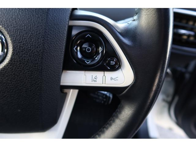 プリウス Ａプレミアム　モデリスタエアロ　ＡＬＰＩＮＥ９型ナビ　後席モニター　本革シート　レーダー探知機　ドライブレコーダー　サンルーフ　社外マフラー　レーダークルーズ　オートハイビーム　クリアランスソナー　安全装備搭載（55枚目）
