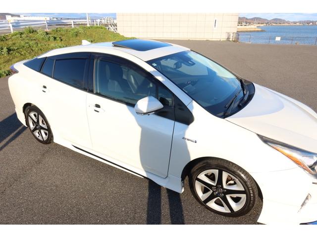 プリウス Ａプレミアム　モデリスタエアロ　ＡＬＰＩＮＥ９型ナビ　後席モニター　本革シート　レーダー探知機　ドライブレコーダー　サンルーフ　社外マフラー　レーダークルーズ　オートハイビーム　クリアランスソナー　安全装備搭載（65枚目）