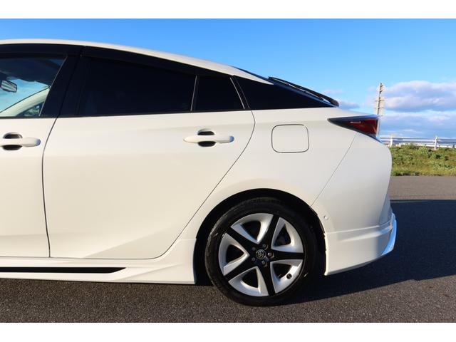 プリウス Ａプレミアム　モデリスタエアロ　ＡＬＰＩＮＥ９型ナビ　後席モニター　本革シート　レーダー探知機　ドライブレコーダー　サンルーフ　社外マフラー　レーダークルーズ　オートハイビーム　クリアランスソナー　安全装備搭載（73枚目）