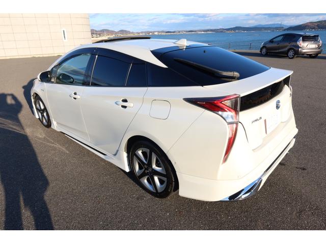 プリウス Ａプレミアム　モデリスタエアロ　ＡＬＰＩＮＥ９型ナビ　後席モニター　本革シート　レーダー探知機　ドライブレコーダー　サンルーフ　社外マフラー　レーダークルーズ　オートハイビーム　クリアランスソナー　安全装備搭載（75枚目）