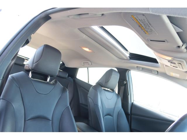 プリウス Ａプレミアム　禁煙車　寒冷地仕様　モデリスタエアロ　ＷＯＲＫ１９ｉｎホイール　サンルーフ　置くだけ充電　ＨＤＭＩ　ＵＳＢ　９型ナビ　前後ドライブレコーダー　レーダークルーズ　オートハイビーム　ＰＣＳ　安全装備搭載（35枚目）