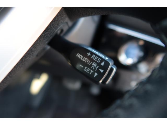 プリウス Ａプレミアム　禁煙車　寒冷地仕様　モデリスタエアロ　ＷＯＲＫ１９ｉｎホイール　サンルーフ　置くだけ充電　ＨＤＭＩ　ＵＳＢ　９型ナビ　前後ドライブレコーダー　レーダークルーズ　オートハイビーム　ＰＣＳ　安全装備搭載（52枚目）