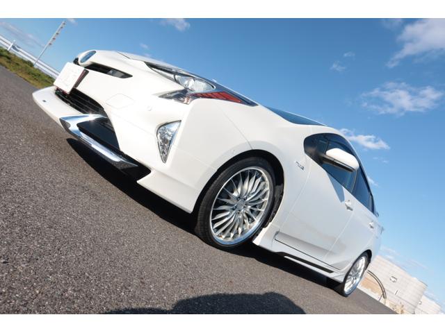 プリウス Ａプレミアム　禁煙車　寒冷地仕様　モデリスタエアロ　ＷＯＲＫ１９ｉｎホイール　サンルーフ　置くだけ充電　ＨＤＭＩ　ＵＳＢ　９型ナビ　前後ドライブレコーダー　レーダークルーズ　オートハイビーム　ＰＣＳ　安全装備搭載（64枚目）