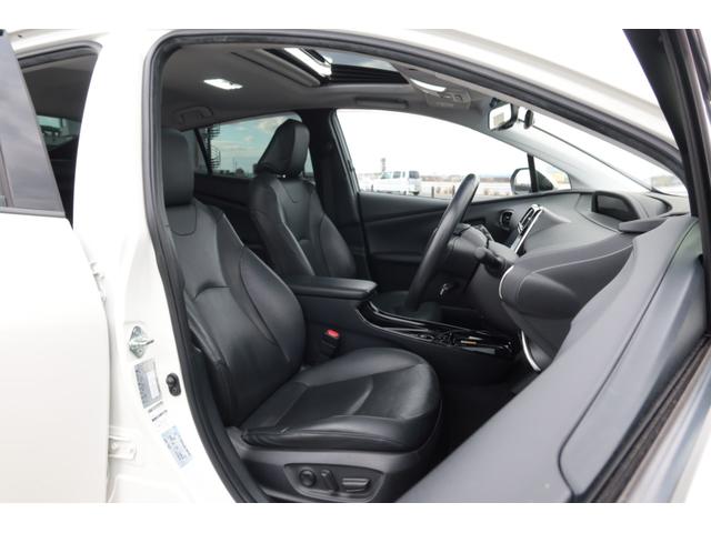 プリウス Ａプレミアム　モデリスタエアロ　サンルーフ　本革シート　ＡＬＰＩＮＥ９型ナビ　バックカメラ　　置くだけ充電　前後ドライブレコーダー　コートテクトＦガラス　レーダークルーズ　オートハイビーム　安全装備搭載　禁煙車（28枚目）