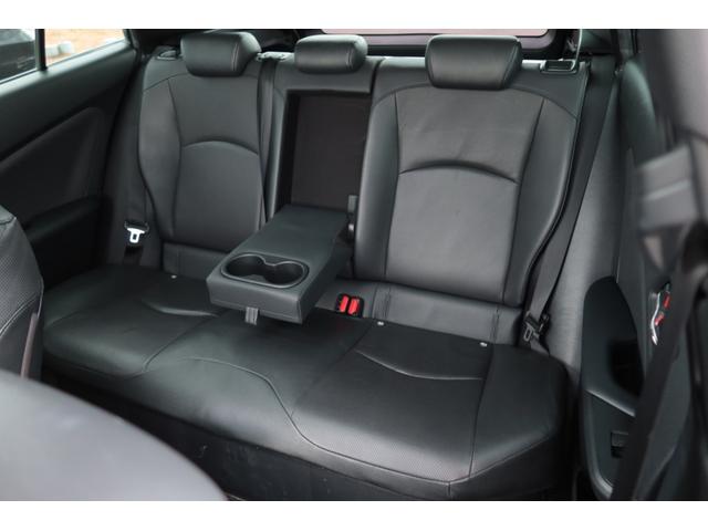 プリウス Ａプレミアム　モデリスタエアロ　サンルーフ　本革シート　ＡＬＰＩＮＥ９型ナビ　バックカメラ　　置くだけ充電　前後ドライブレコーダー　コートテクトＦガラス　レーダークルーズ　オートハイビーム　安全装備搭載　禁煙車（34枚目）