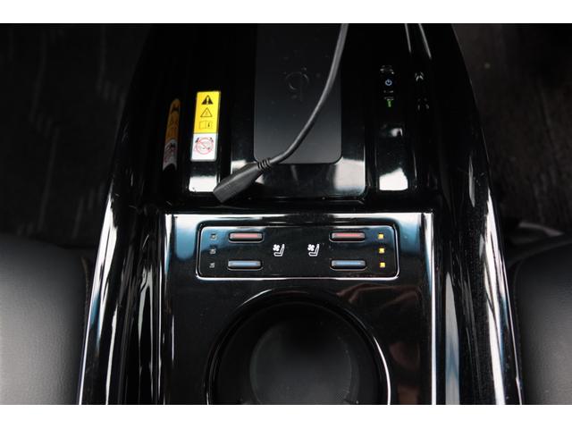 プリウス Ａプレミアム　モデリスタエアロ　サンルーフ　本革シート　ＡＬＰＩＮＥ９型ナビ　バックカメラ　　置くだけ充電　前後ドライブレコーダー　コートテクトＦガラス　レーダークルーズ　オートハイビーム　安全装備搭載　禁煙車（40枚目）