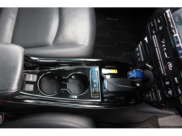 プリウス Ａプレミアム　モデリスタエアロ　サンルーフ　本革シート　ＡＬＰＩＮＥ９型ナビ　バックカメラ　　置くだけ充電　前後ドライブレコーダー　コートテクトＦガラス　レーダークルーズ　オートハイビーム　安全装備搭載　禁煙車（41枚目）