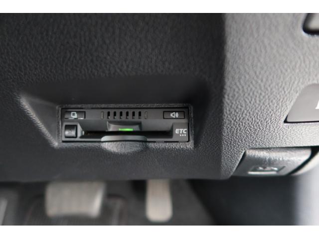 プリウス Ａプレミアム　モデリスタエアロ　サンルーフ　本革シート　ＡＬＰＩＮＥ９型ナビ　バックカメラ　　置くだけ充電　前後ドライブレコーダー　コートテクトＦガラス　レーダークルーズ　オートハイビーム　安全装備搭載　禁煙車（49枚目）