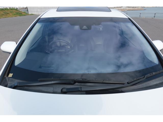 プリウス Ａプレミアム　モデリスタエアロ　サンルーフ　本革シート　ＡＬＰＩＮＥ９型ナビ　バックカメラ　　置くだけ充電　前後ドライブレコーダー　コートテクトＦガラス　レーダークルーズ　オートハイビーム　安全装備搭載　禁煙車（59枚目）