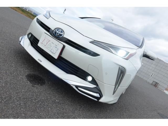 プリウス Ａプレミアム　モデリスタエアロ　サンルーフ　本革シート　ＡＬＰＩＮＥ９型ナビ　バックカメラ　　置くだけ充電　前後ドライブレコーダー　コートテクトＦガラス　レーダークルーズ　オートハイビーム　安全装備搭載　禁煙車（62枚目）