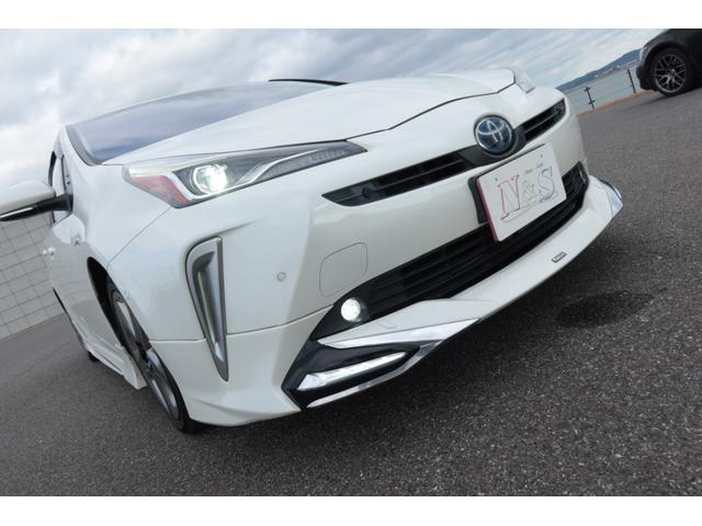 プリウス Ａプレミアム　モデリスタエアロ　サンルーフ　本革シート　ＡＬＰＩＮＥ９型ナビ　バックカメラ　　置くだけ充電　前後ドライブレコーダー　コートテクトＦガラス　レーダークルーズ　オートハイビーム　安全装備搭載　禁煙車（63枚目）