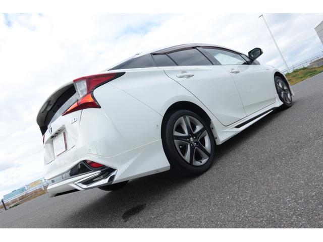 プリウス Ａプレミアム　モデリスタエアロ　サンルーフ　本革シート　ＡＬＰＩＮＥ９型ナビ　バックカメラ　　置くだけ充電　前後ドライブレコーダー　コートテクトＦガラス　レーダークルーズ　オートハイビーム　安全装備搭載　禁煙車（67枚目）