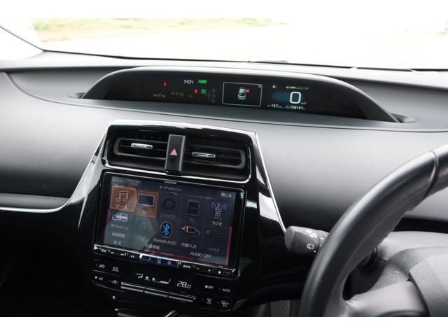 プリウス Ａプレミアム　モデリスタエアロ　サンルーフ　本革シート　ＡＬＰＩＮＥ９型ナビ　バックカメラ　　置くだけ充電　前後ドライブレコーダー　コートテクトＦガラス　レーダークルーズ　オートハイビーム　安全装備搭載　禁煙車（79枚目）