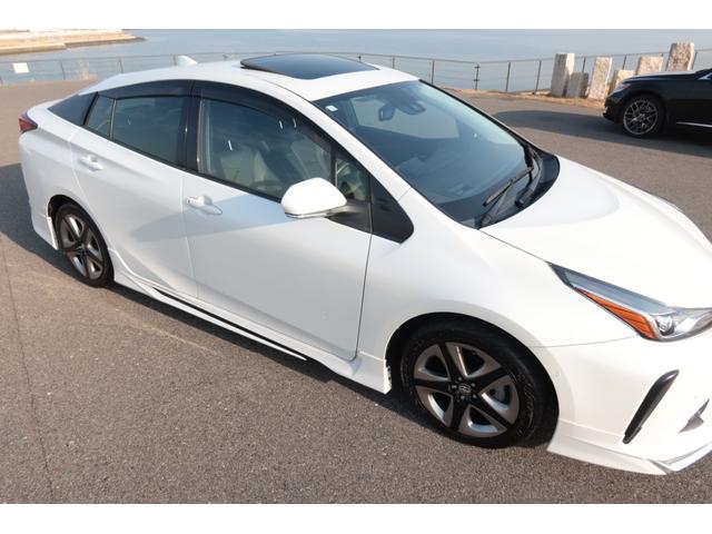 プリウス Ａプレミアム　１オーナー　禁煙車　モデリスタエアロ　サンルーフ　１７ｉｎホイール　本革シート　前後ドライブレコーダー　９型ナビ　バックカメラ　レーダークルーズ　クリアランスソナー　オートハイビーム　安全装備搭載（68枚目）
