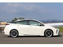 プリウス Aプレミアム 禁煙車 限定BBS19inホイール モデリスタエアロ サンルーフ 本革シート 9型ナビ バックカメラ ETC 前後ドライブレコーダー レーダークルーズ クリアランスソナー オートハイビーム 安全装備(7枚目)